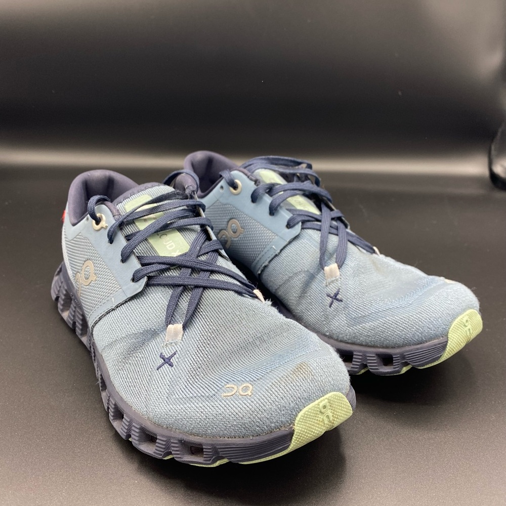 ON Women's Blue and Green Sneakers